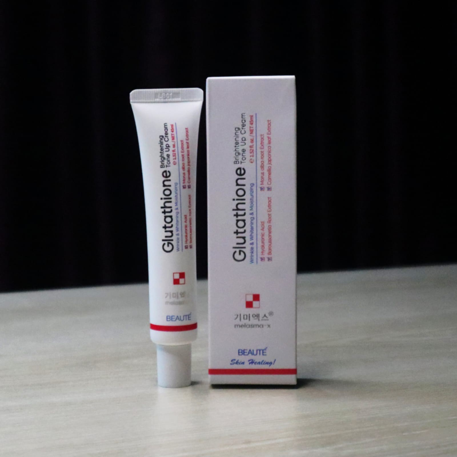 acc61af22d8bed25ca94484fd483ee32 Glutathione Brightening Tone Up Cream - Image 1
